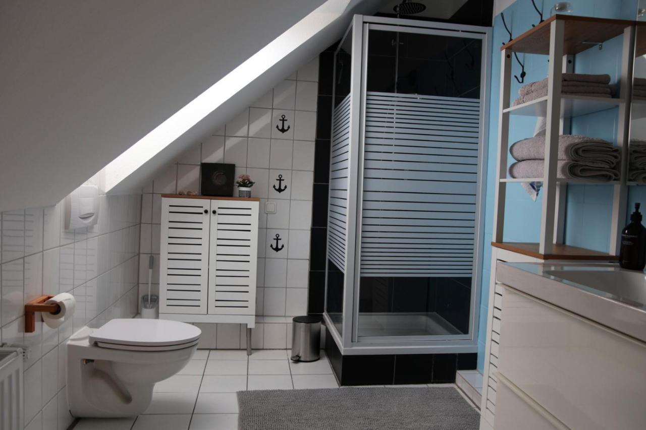 Privatzimmer Mit Eigenem Bad Und Kueche Burgwedel  Exterior foto